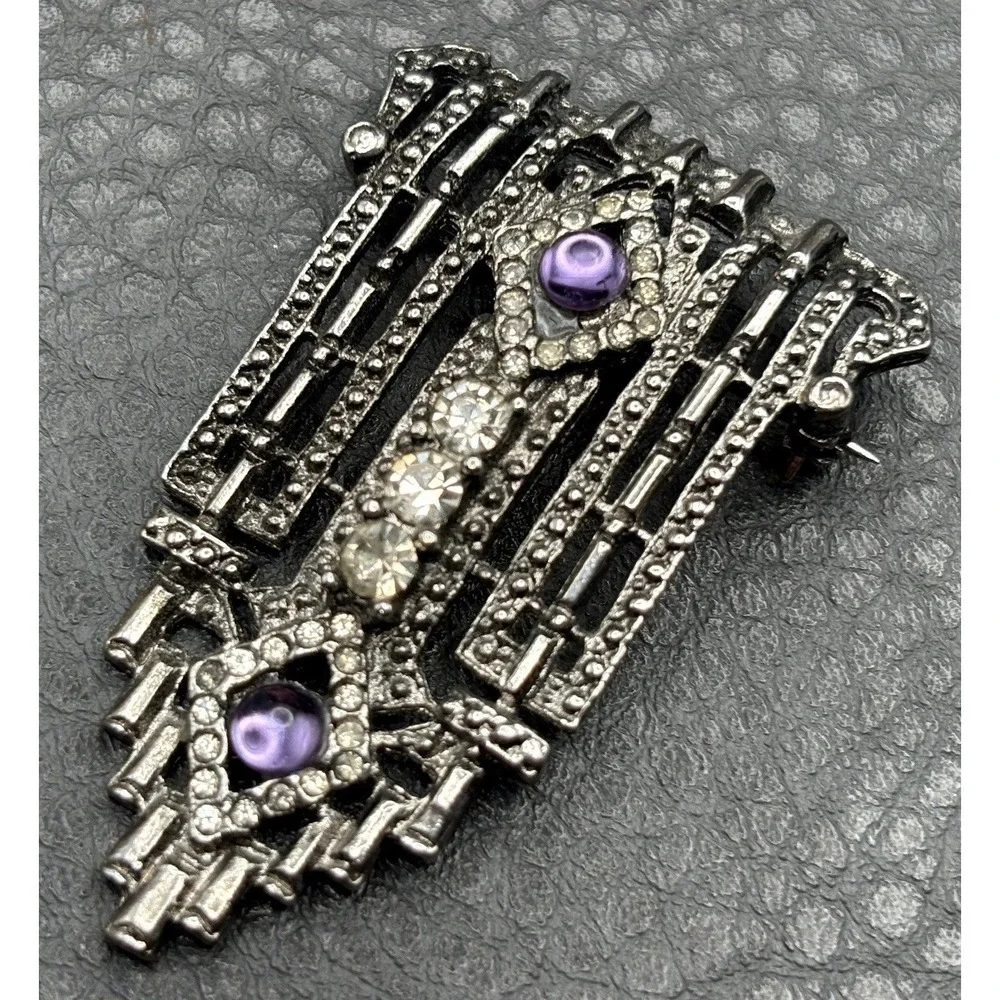 Vintage Art Deco Style Silver Tone Brooch Purple Amethyst Rhinestone Pin